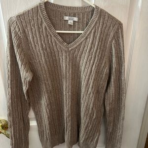 Women’s Croft & Barrow V neck sweater size small.